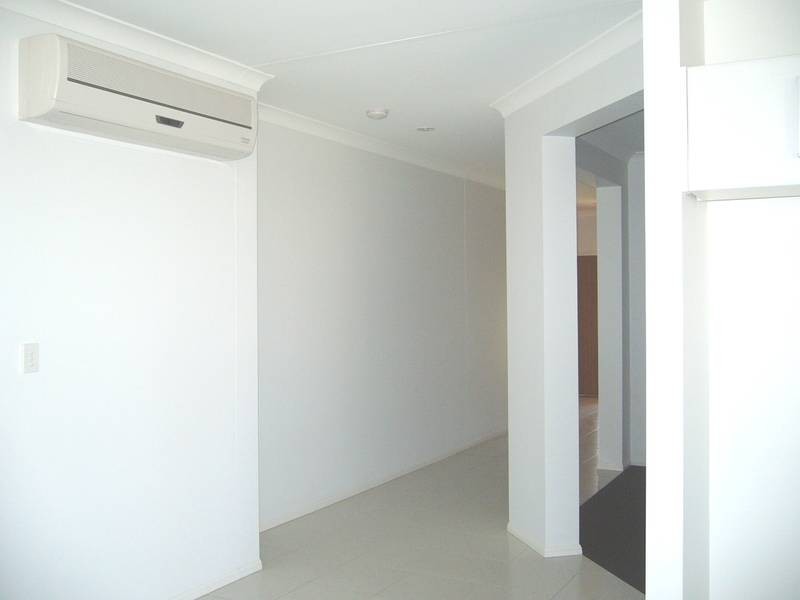 1 Leichardt Av, Dalby QLD 4405