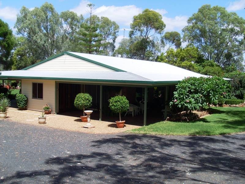 54 Chelldan Ave, Dalby QLD 4405