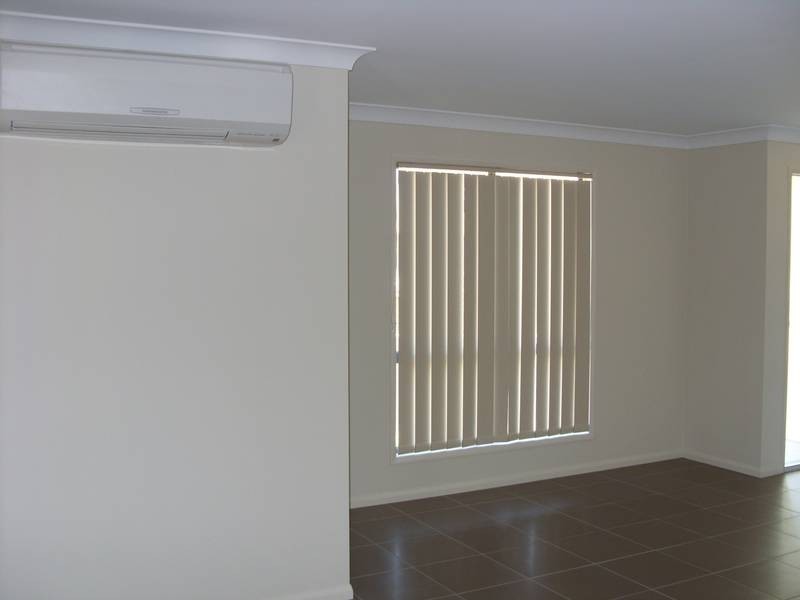 3 Charlthom Place, Dalby QLD 4405