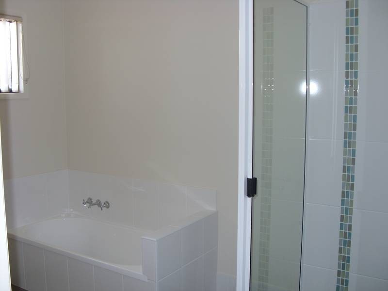 3 Charlthom Place, Dalby QLD 4405