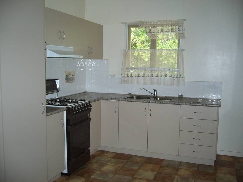 64 Alfred St, Dalby QLD 4405