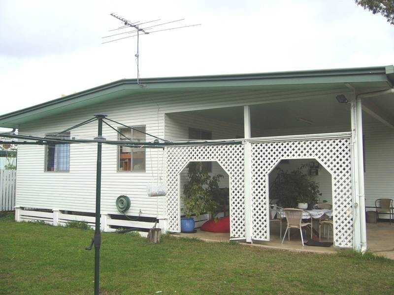 9 Morris Street, Dalby QLD 4405