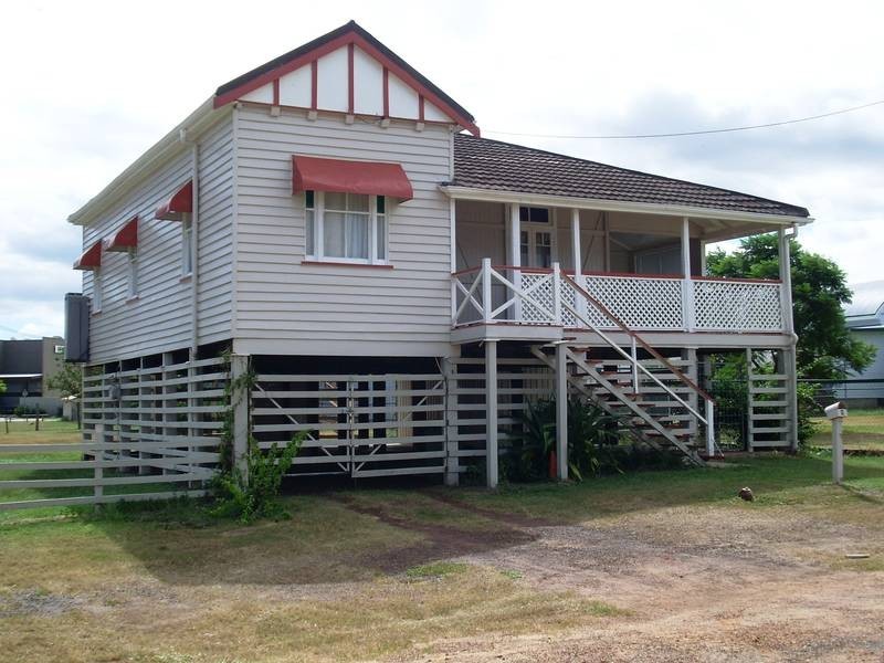 2 Wharf Street, Dalby QLD 4405