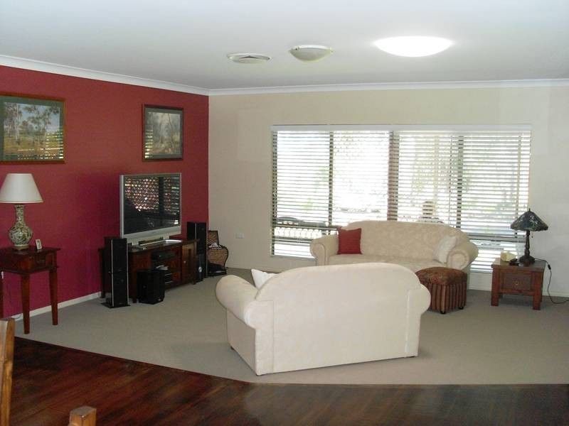91 Chelldan Ave, Dalby QLD 4405
