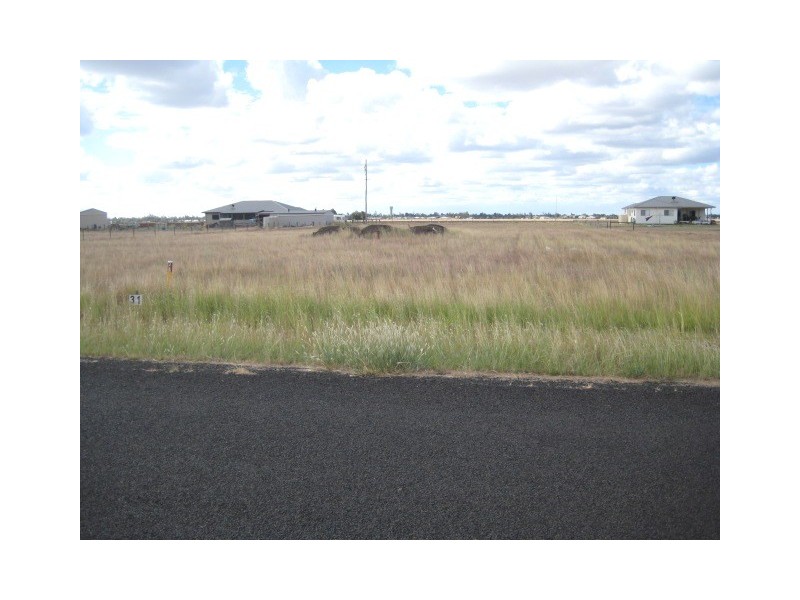 31 Diamond Drive, Dalby QLD 4405