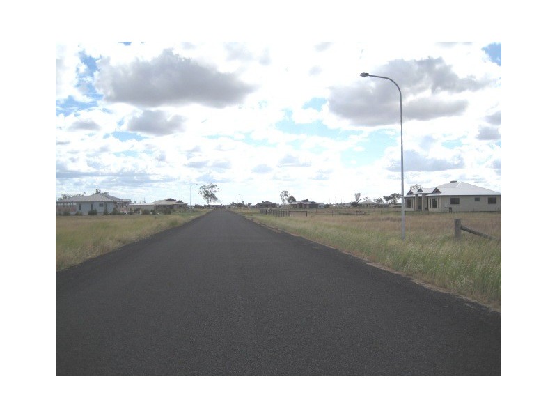 31 Diamond Drive, Dalby QLD 4405