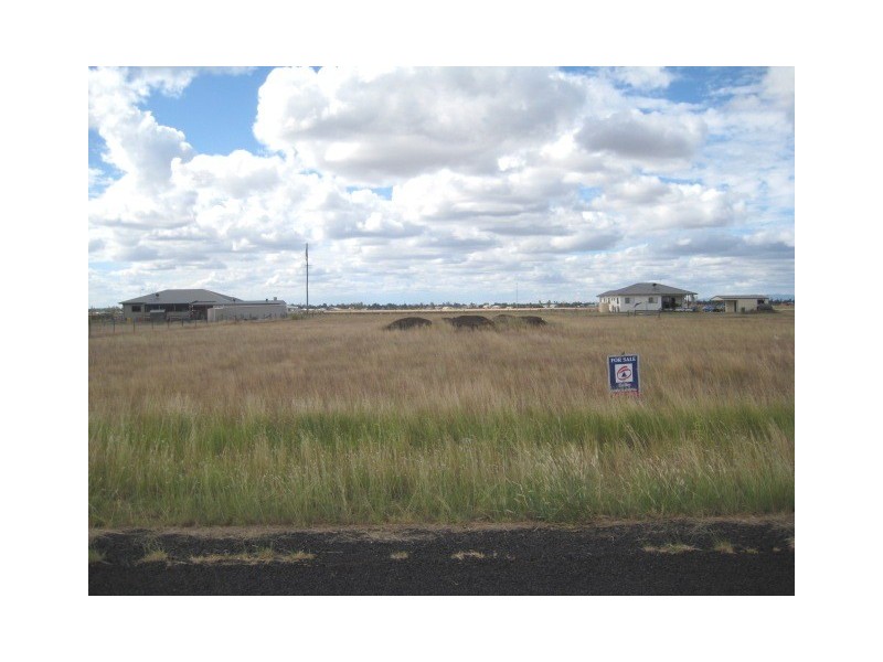 31 Diamond Drive, Dalby QLD 4405