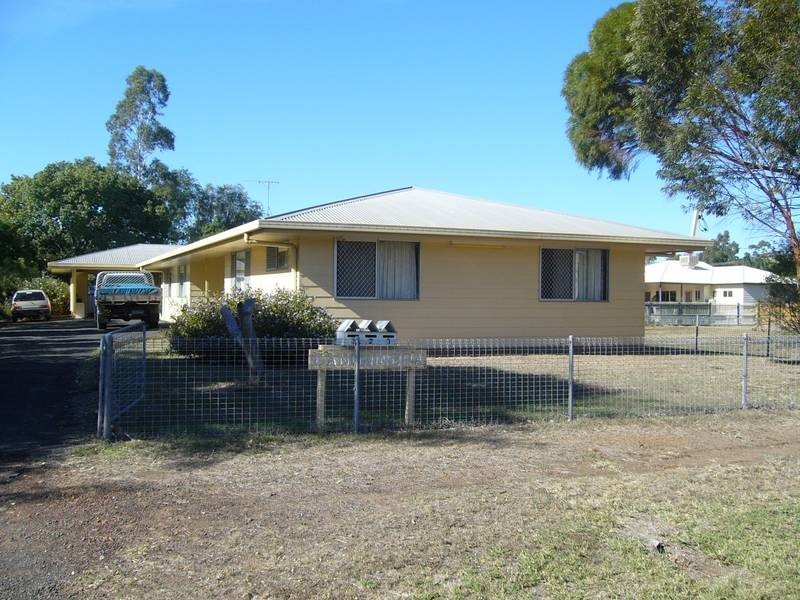 2/91a Condamine St, Dalby QLD 4405