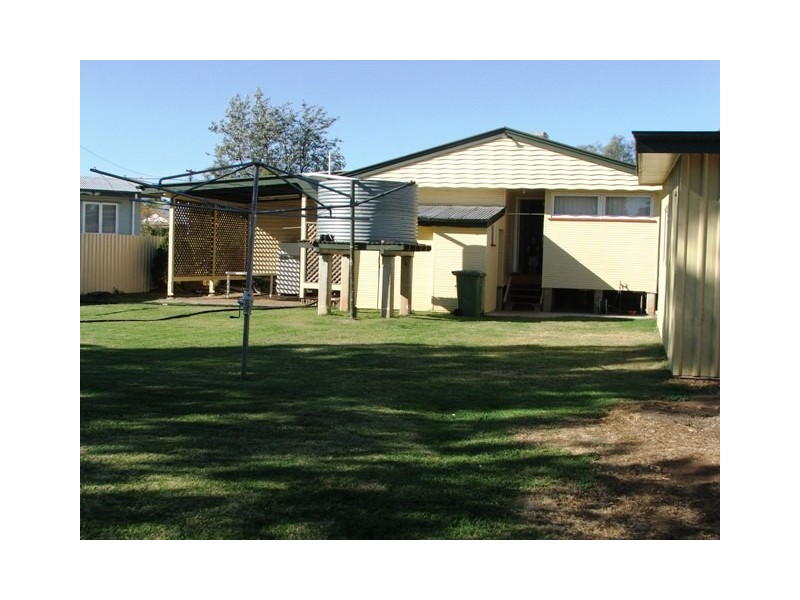 54 Drury Street, Dalby QLD 4405