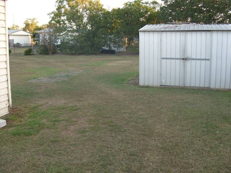 4 Knowles Street, Dalby QLD 4405