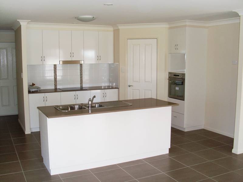 100 Winton Street, Dalby QLD 4405