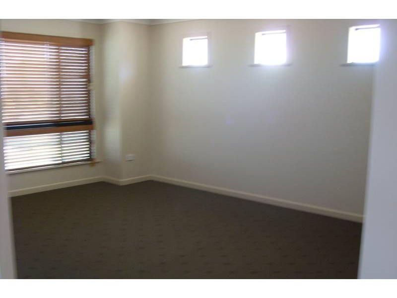 3/124 Edward Street, Dalby QLD 4405