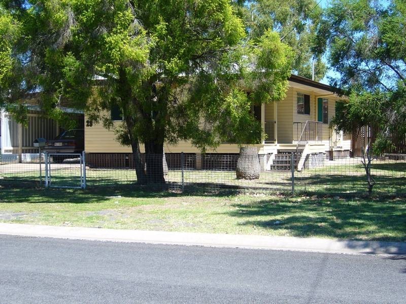 29 Swan Street, Dalby QLD 4405