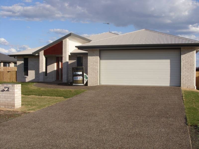 7 Glen Eagles Drive, Dalby QLD 4405