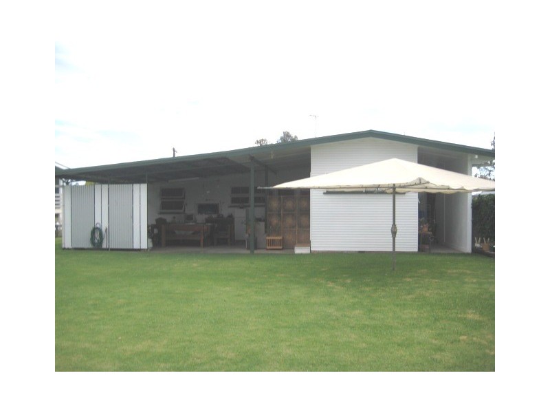 13 Moreton Street, Dalby QLD 4405