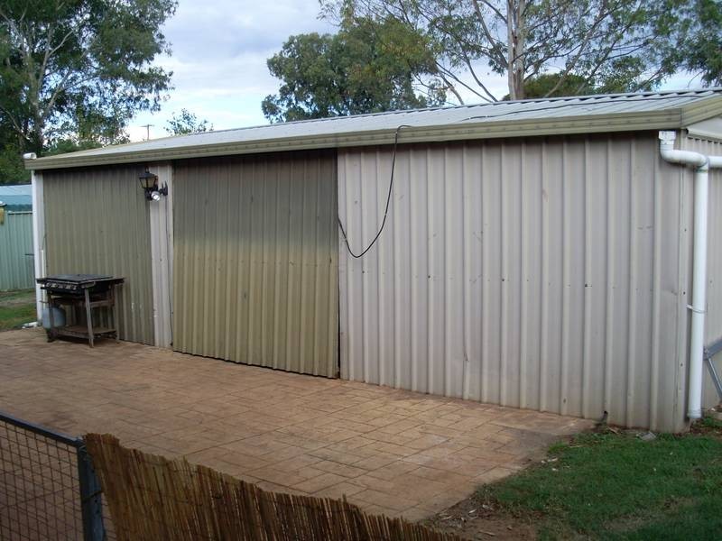 8a Loam Street, Dalby QLD 4405