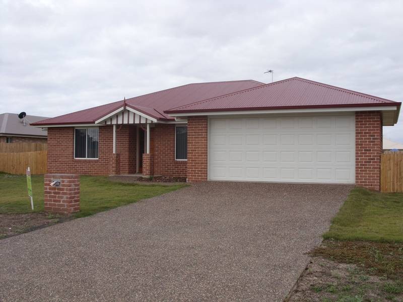 3 Turnberry Way, Dalby QLD 4405