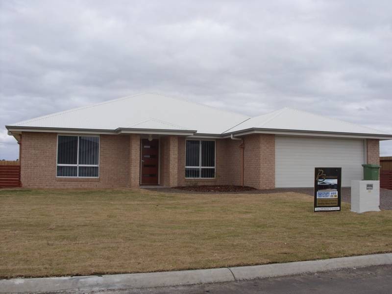 35 Diggers Drive, Dalby QLD 4405