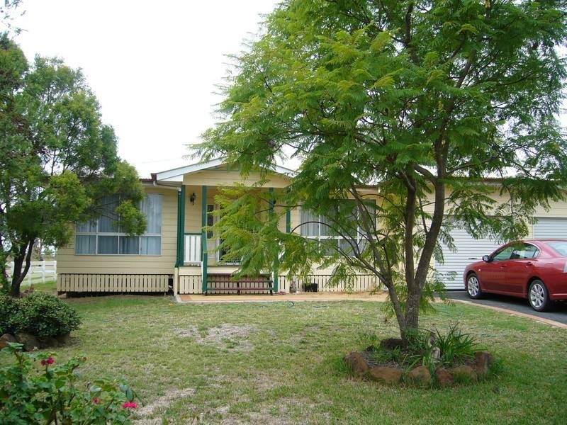 41 Burke Street, Dalby QLD 4405