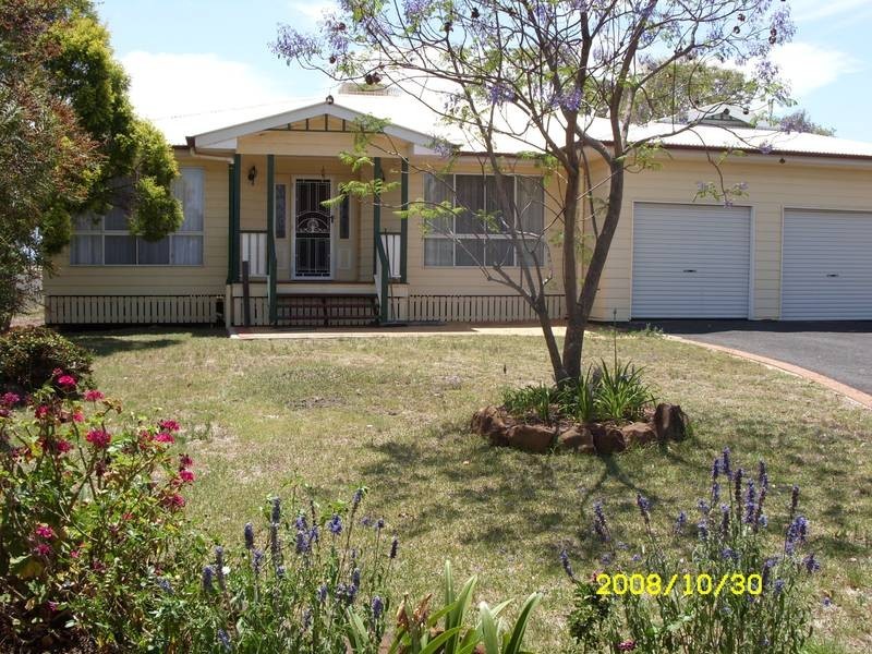 41 Burke Street, Dalby QLD 4405