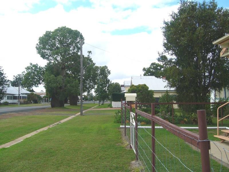 12 George Street, Jandowae QLD 4410