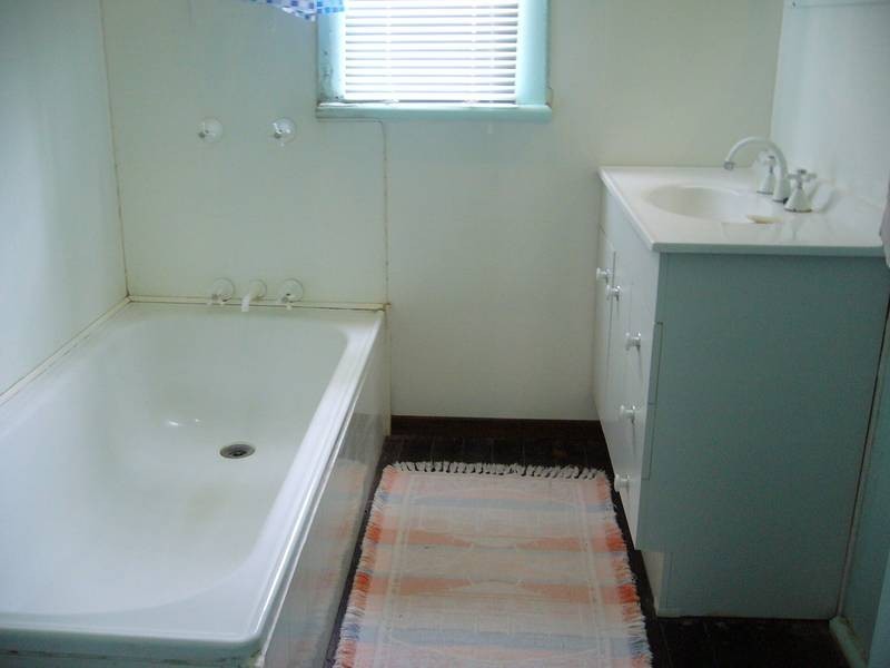 12 George Street, Jandowae QLD 4410