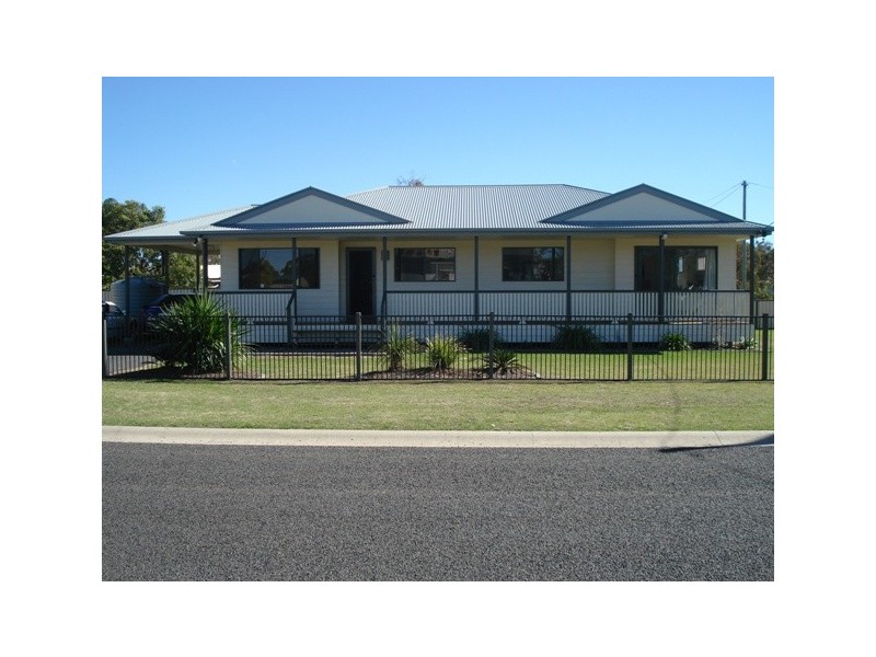 14 Homebush Street, Dalby QLD 4405