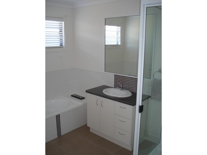 14 Homebush Street, Dalby QLD 4405