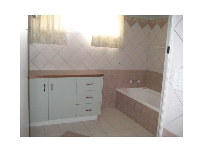 47 Alfred St, Dalby QLD 4405