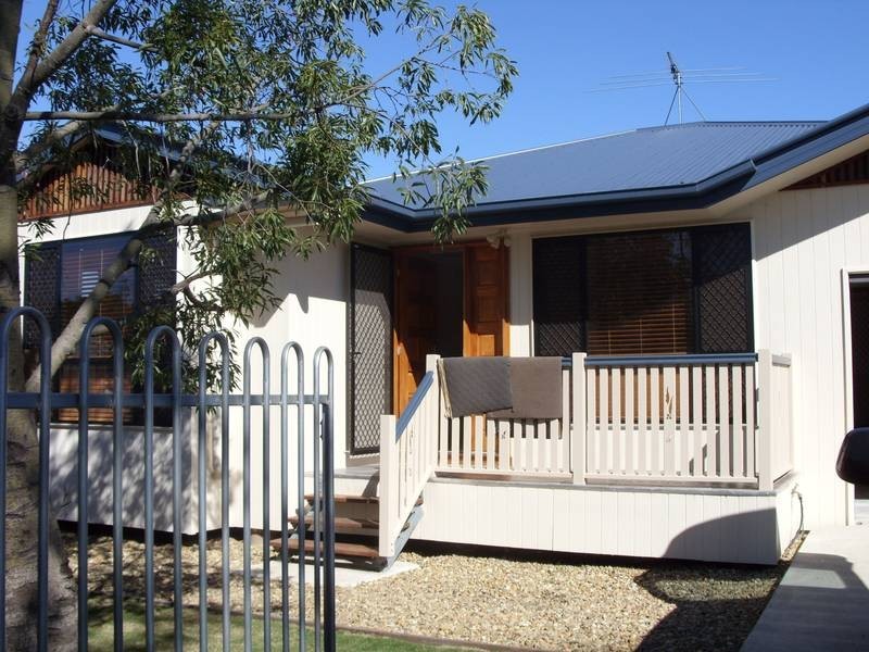 4/122 Edward St, Dalby QLD 4405