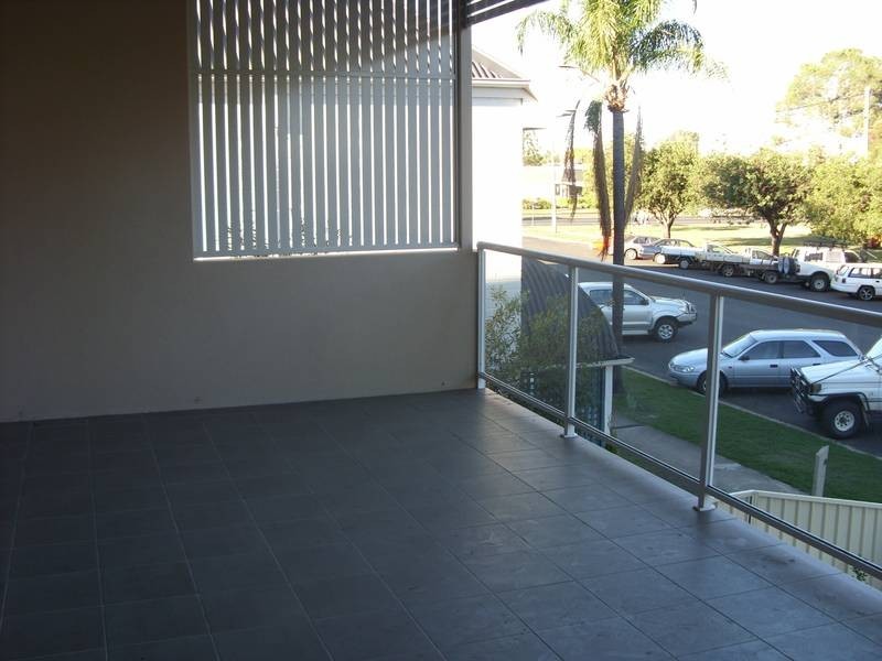 8/76 Pratten St, Dalby QLD 4405