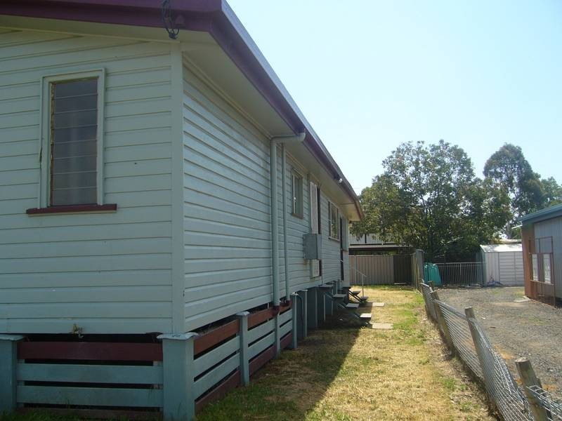 102 Orpen Street, Dalby QLD 4405