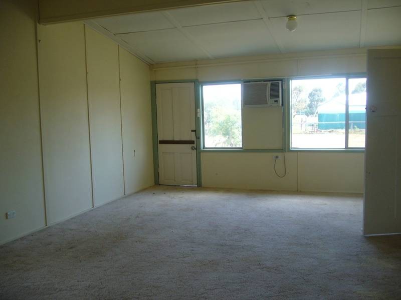 102 Orpen Street, Dalby QLD 4405