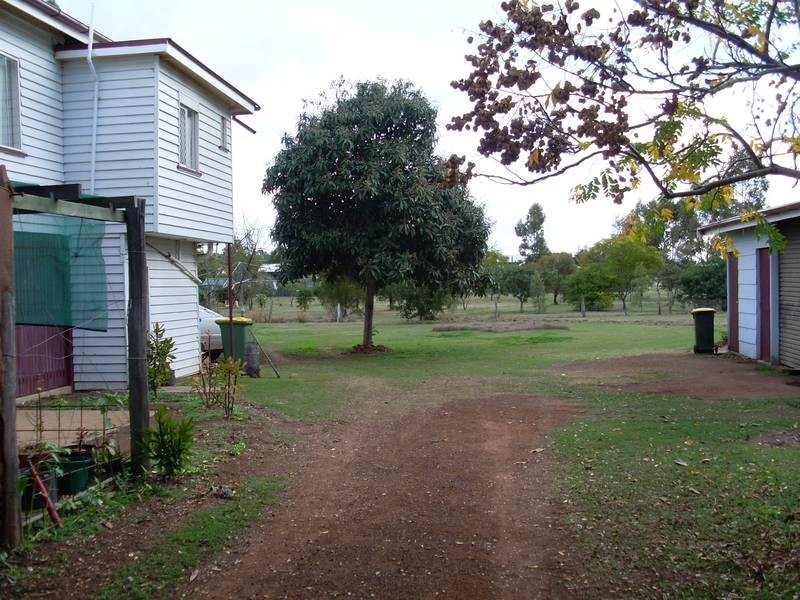 32 Market Street, Jandowae QLD 4410