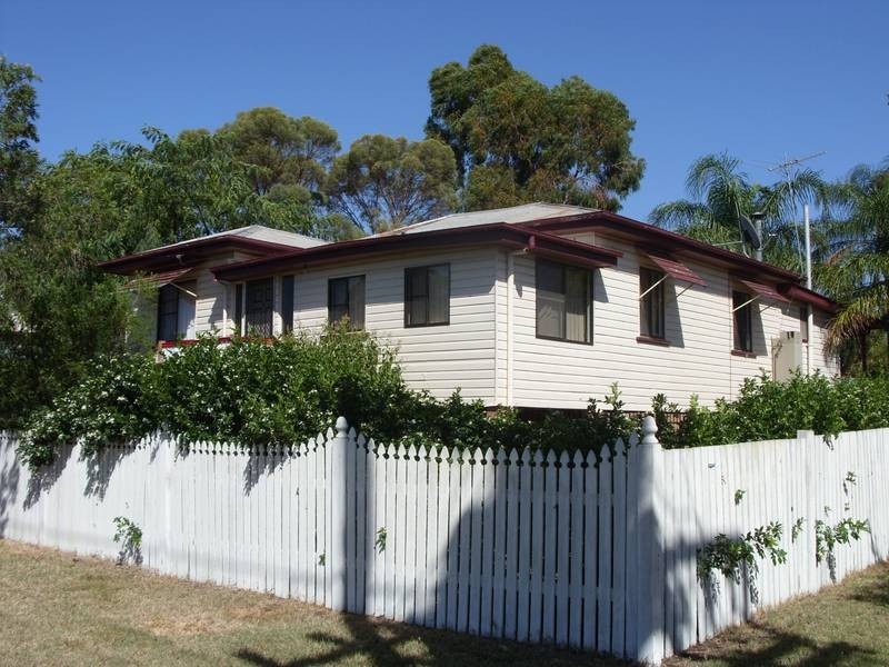 8 Myall St, Dalby QLD 4405