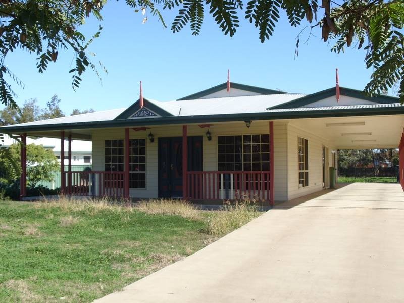 106 Moreton St, Dalby QLD 4405