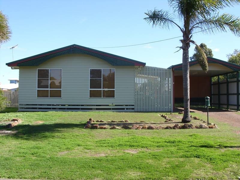 9 Lawson Street, Dalby QLD 4405