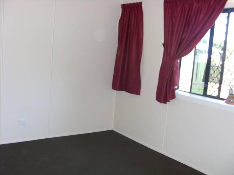 3/3a Ellen, Dalby QLD 4405