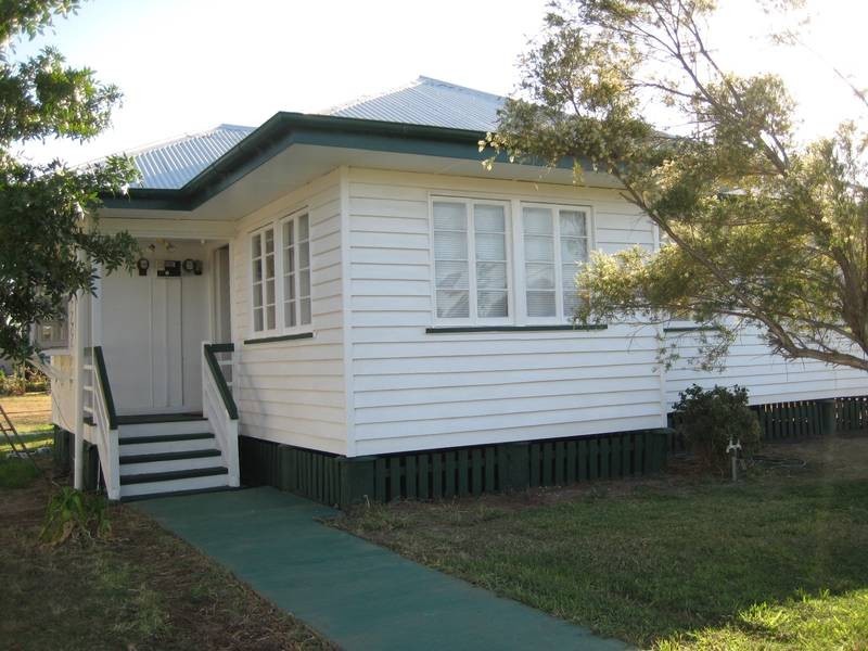 64 Eva Street, Jandowae QLD 4410