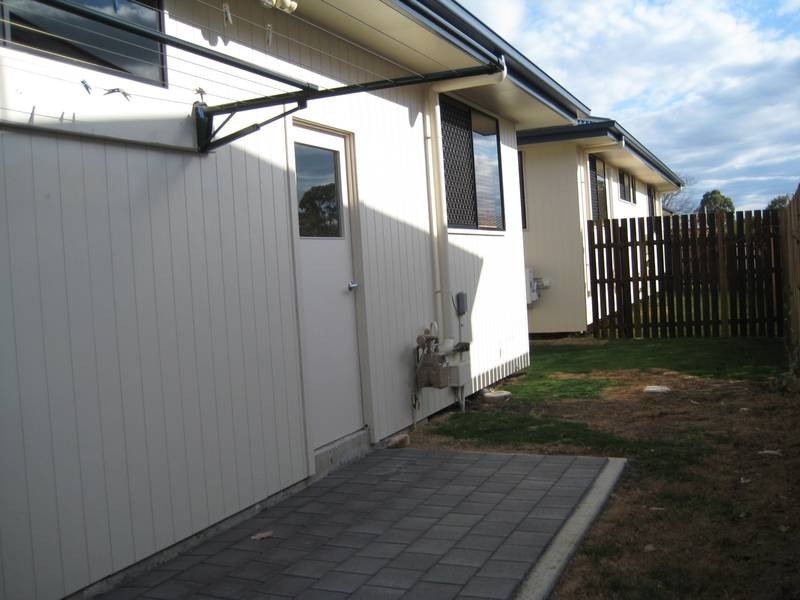 1/122 Edward Street, Dalby QLD 4405