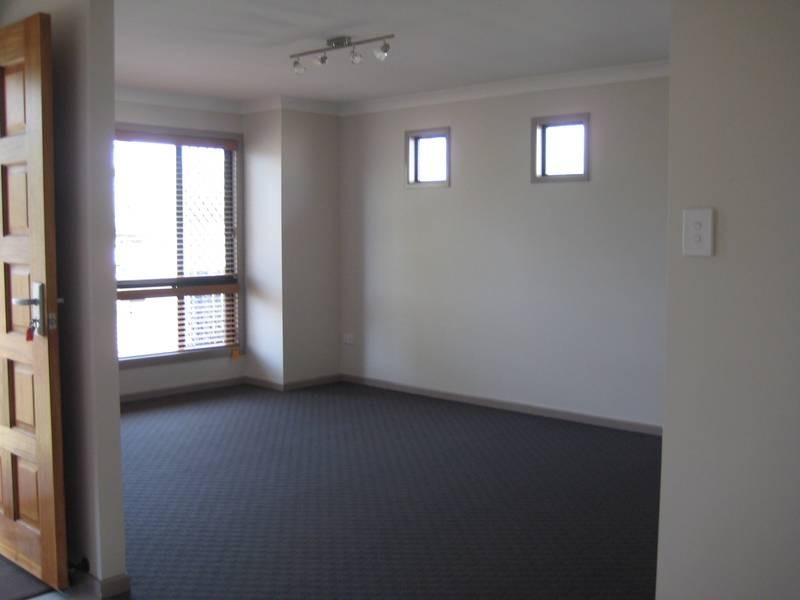 1/122 Edward Street, Dalby QLD 4405