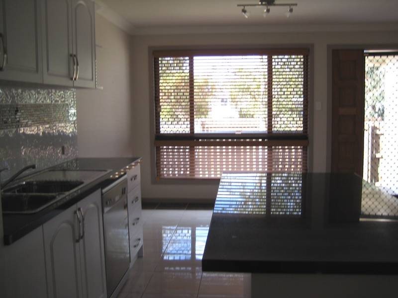 1/122 Edward Street, Dalby QLD 4405