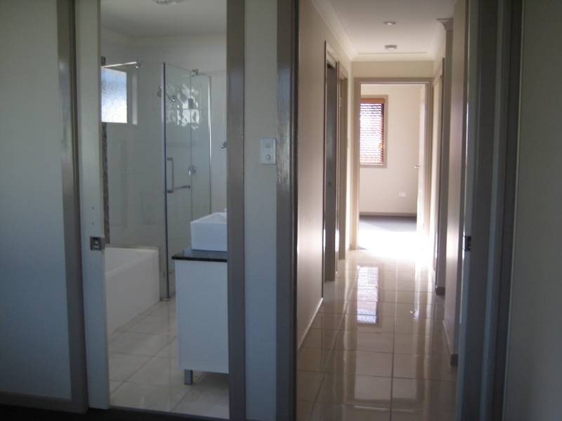 1/122 Edward Street, Dalby QLD 4405