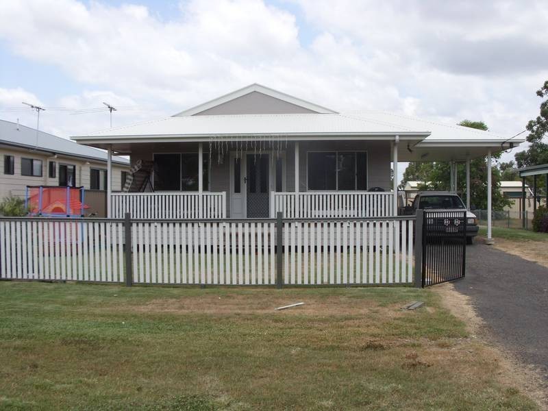 62 Curtis Street, Dalby QLD 4405