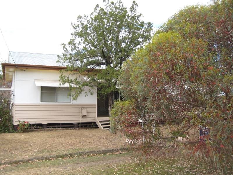 23 Knox Street, Dalby QLD 4405