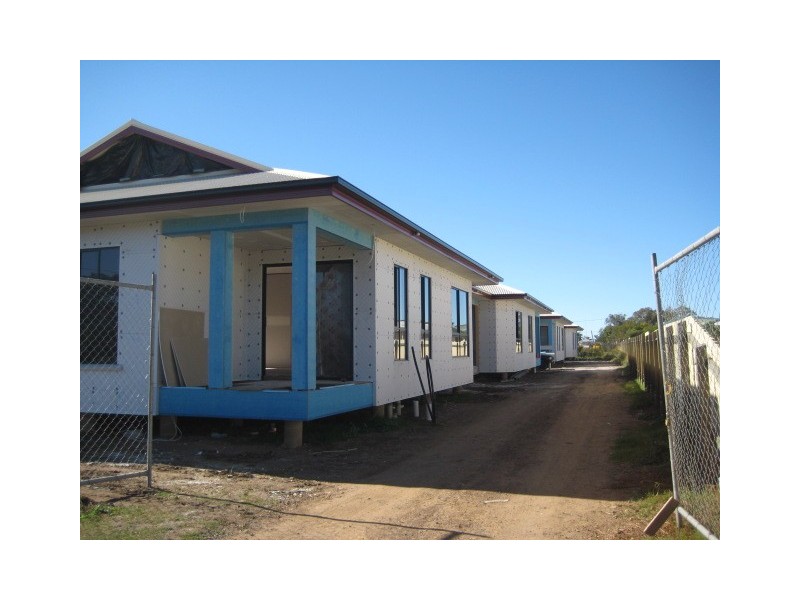 4/11 Patrick Street, Dalby QLD 4405