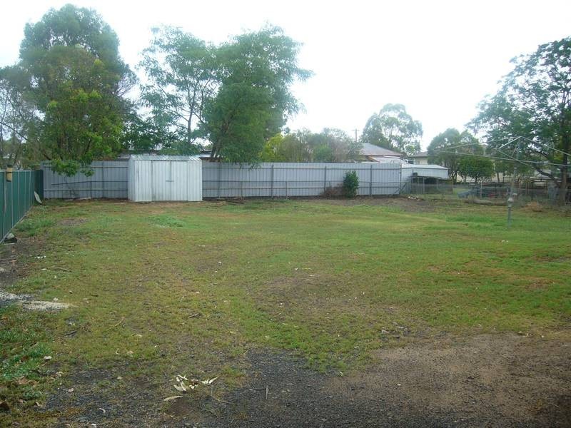112 Drayton Street, Dalby QLD 4405