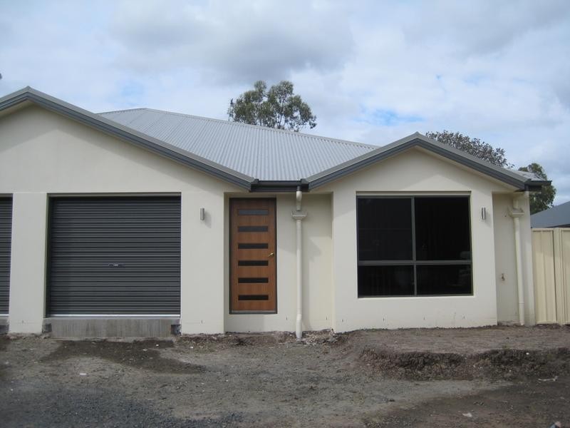 2/11 Alfred Street, Dalby QLD 4405
