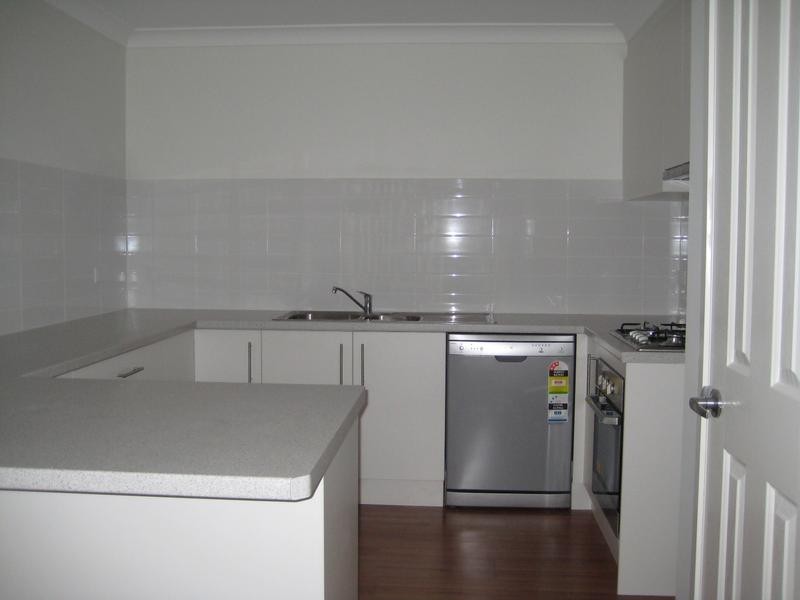 2/11 Alfred Street, Dalby QLD 4405