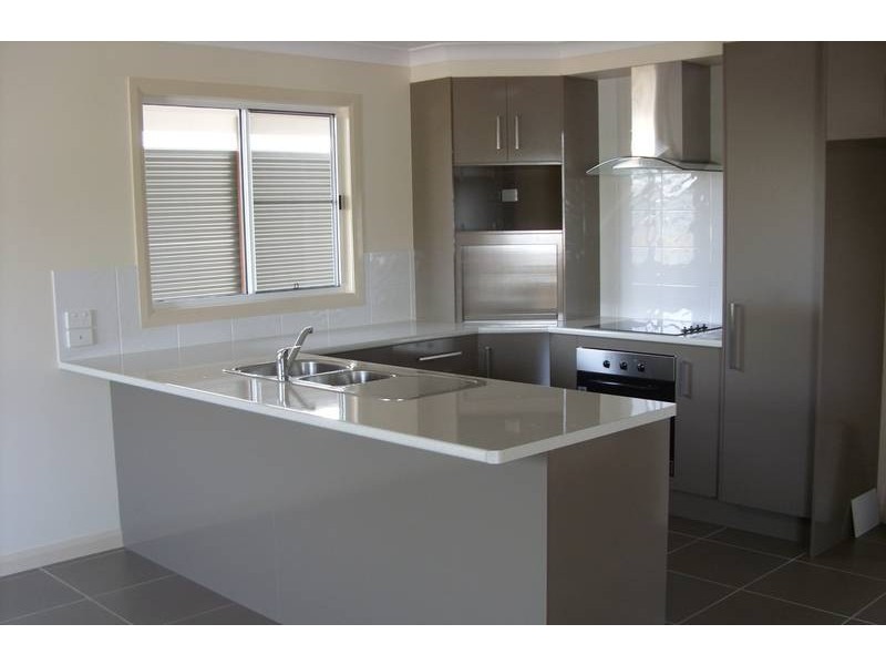 2/38a Alfred St, Dalby QLD 4405
